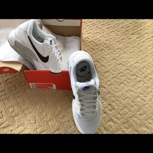 NIB NIKE Airmax Excee